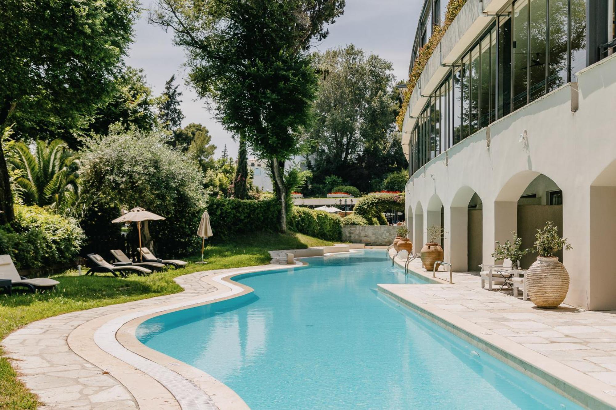Corfu Holiday Palace Perama  Zewnętrze zdjęcie The swimming pool at the hotel