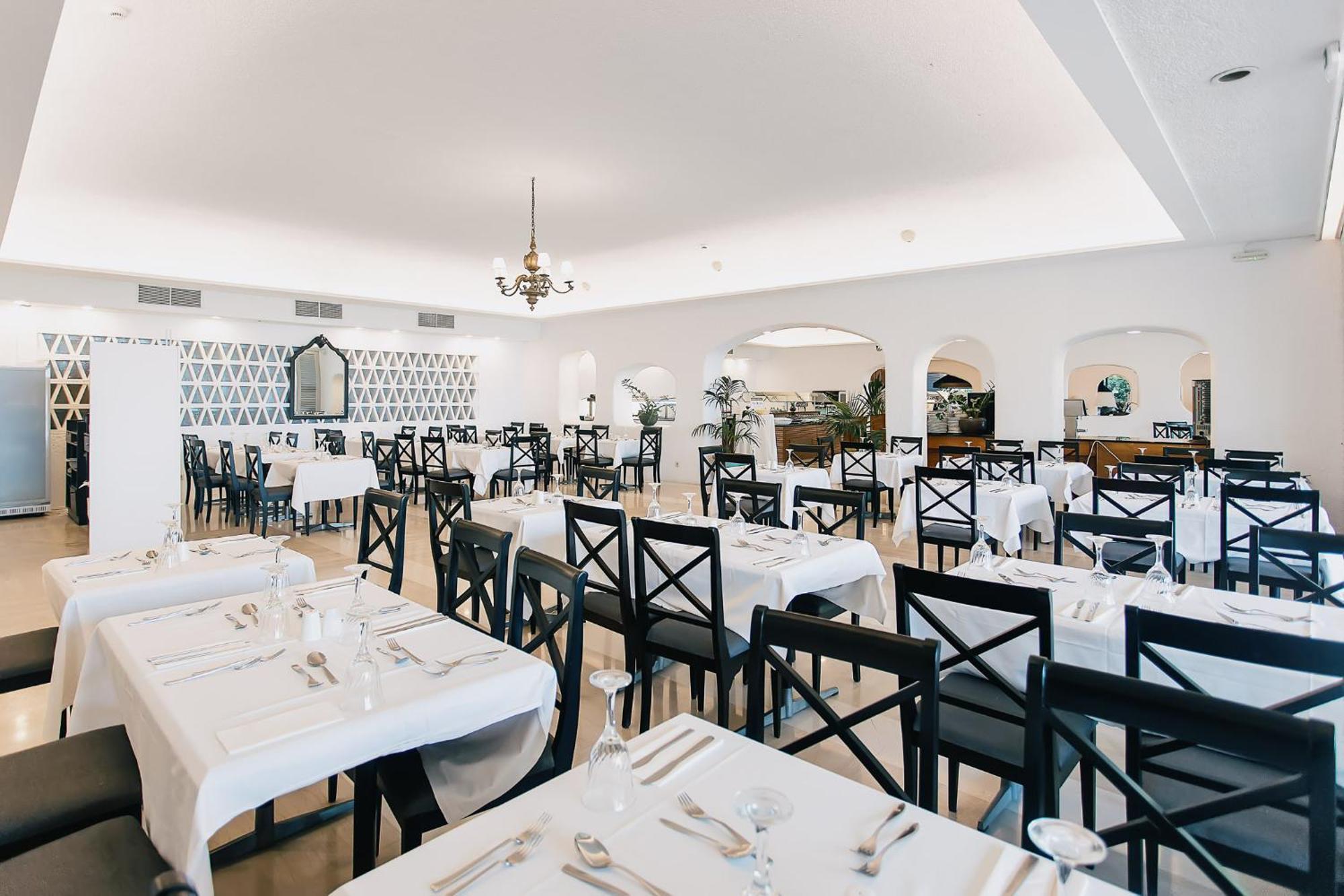Corfu Holiday Palace Perama  Zewnętrze zdjęcie The restaurant
