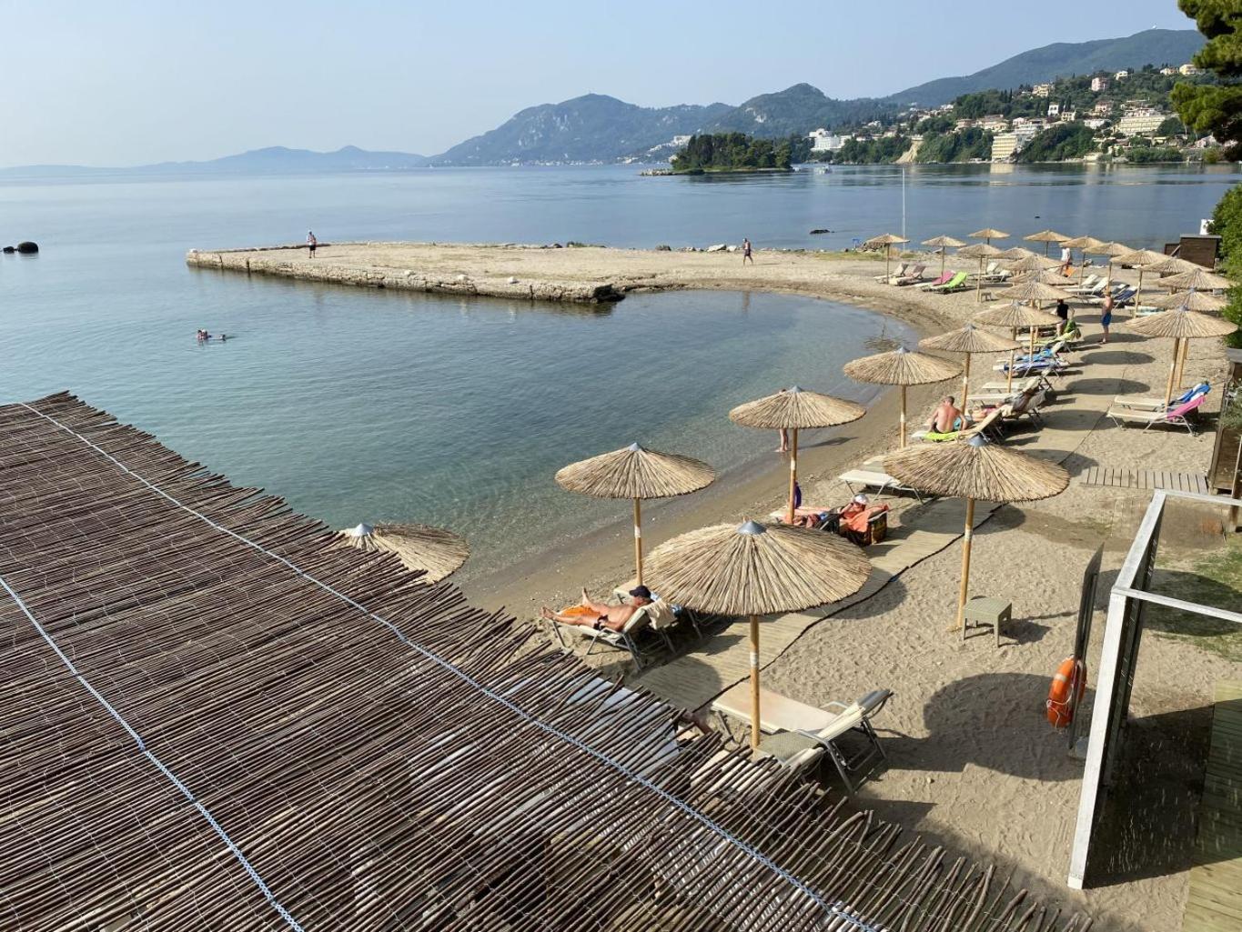 Corfu Holiday Palace Perama  Zewnętrze zdjęcie The beach of Agia Marina